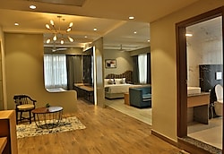 Hotel Westend Udaipur