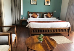 Hotel Dheergarh Palace Udaipur
