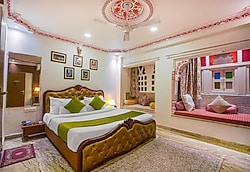 Hotel Royal Rafahiya Rooftop Udaipur