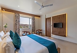 Hotel Redolence Aravali Tree Udaipur