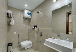 Hotel Avins Beacon Udaipur