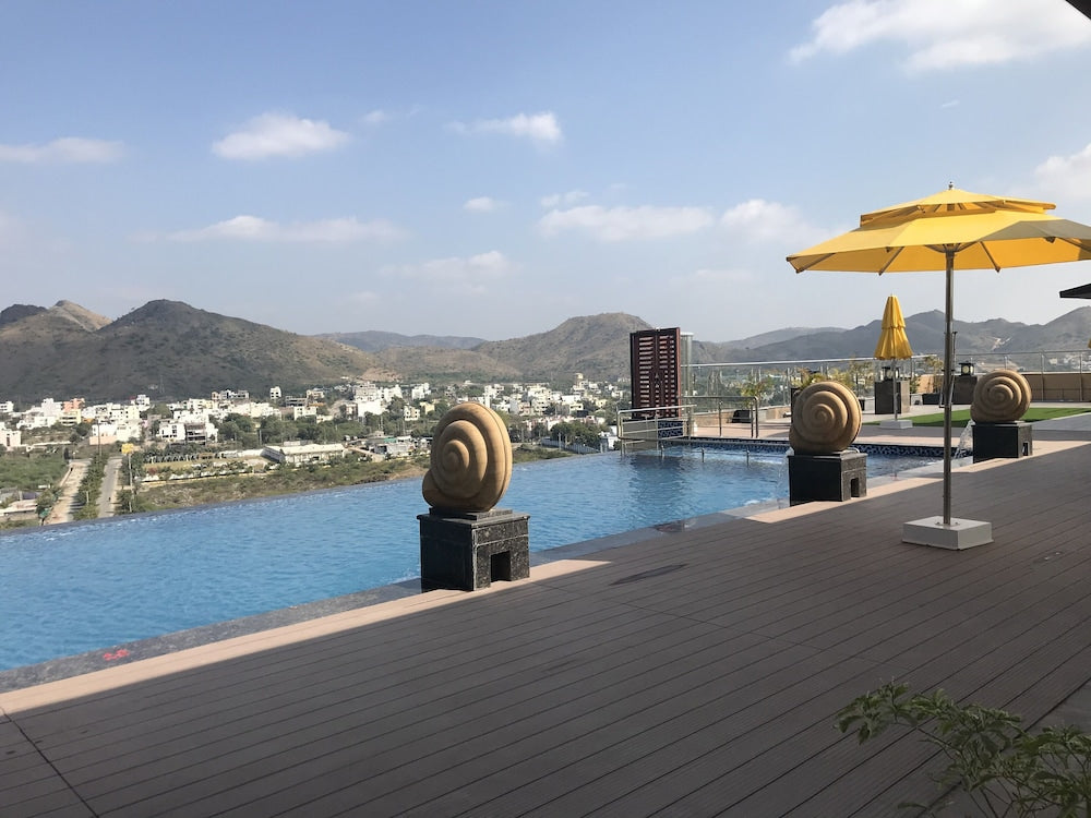 Hotel Howard Johnson By Wyndham Udaipur