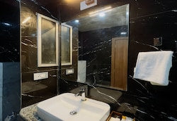 Hotel Westend Udaipur