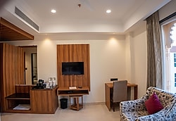 Hotel Raghunandan Palace Udaipur
