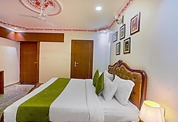 Hotel Royal Rafahiya Rooftop Udaipur