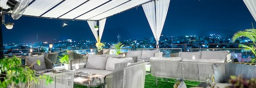 Hotel Dheergarh Palace Udaipur