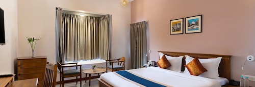 Hotel Dheergarh Palace Udaipur
