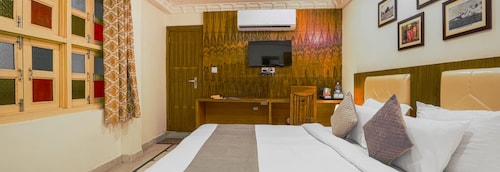 Hotel Royal Rafahiya Rooftop Udaipur
