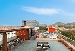 Hotel Redolence Aravali Tree Udaipur