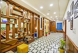 Hotel Royal Rafahiya Rooftop Udaipur