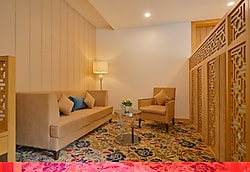 SKK Blue Hotel And Spa Udaipur