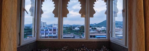 Hotel Bhanwar Niwas Udaipur